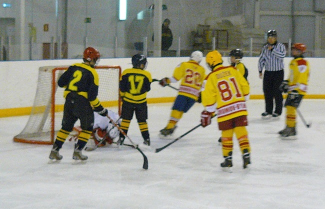 Сочиские хоккеисты провели товарищеские матчи с командами города Брумов-Быльница (Чешская республика) 