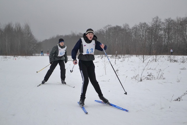 В Сочие прошли соревнования по лыжным гонкам на первенство МАОУ ДОД Олимпиада УМР &laquo;Открытие зимнего сезона&raquo;