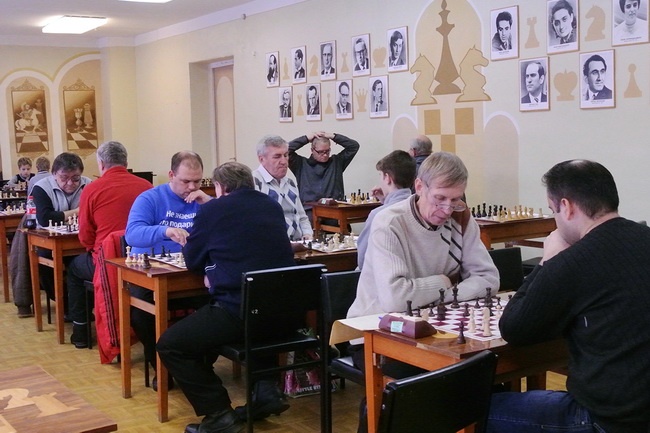 45-ое личное первенство Сочи по шахматам проходит в шахматном клубе