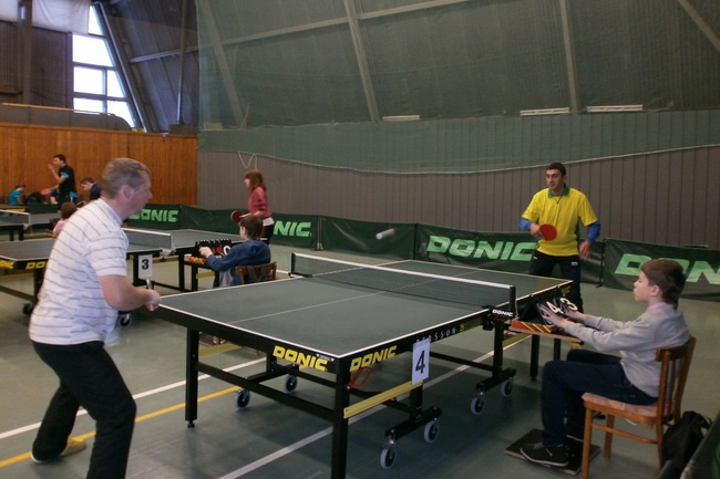 Честь района в соревнованиях по настольному теннису отстаивали Кореновский Ян