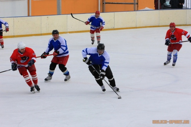 Хоккеисты "Чайка" на третьем месте в области завершили сезон "Любитель 40+"