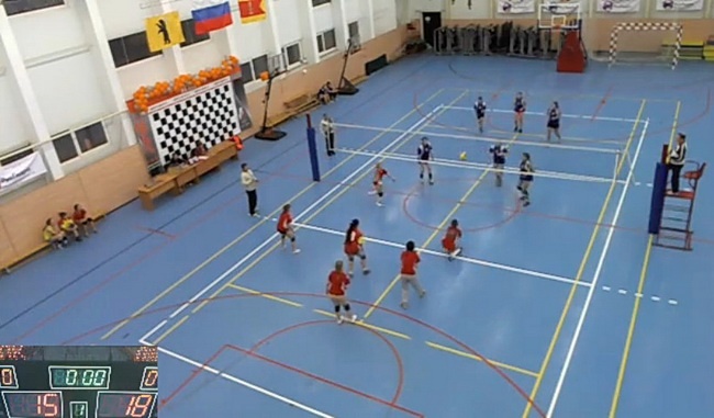 Закончились соревнования среди женщин на Кубок Сочи по волейболу. 